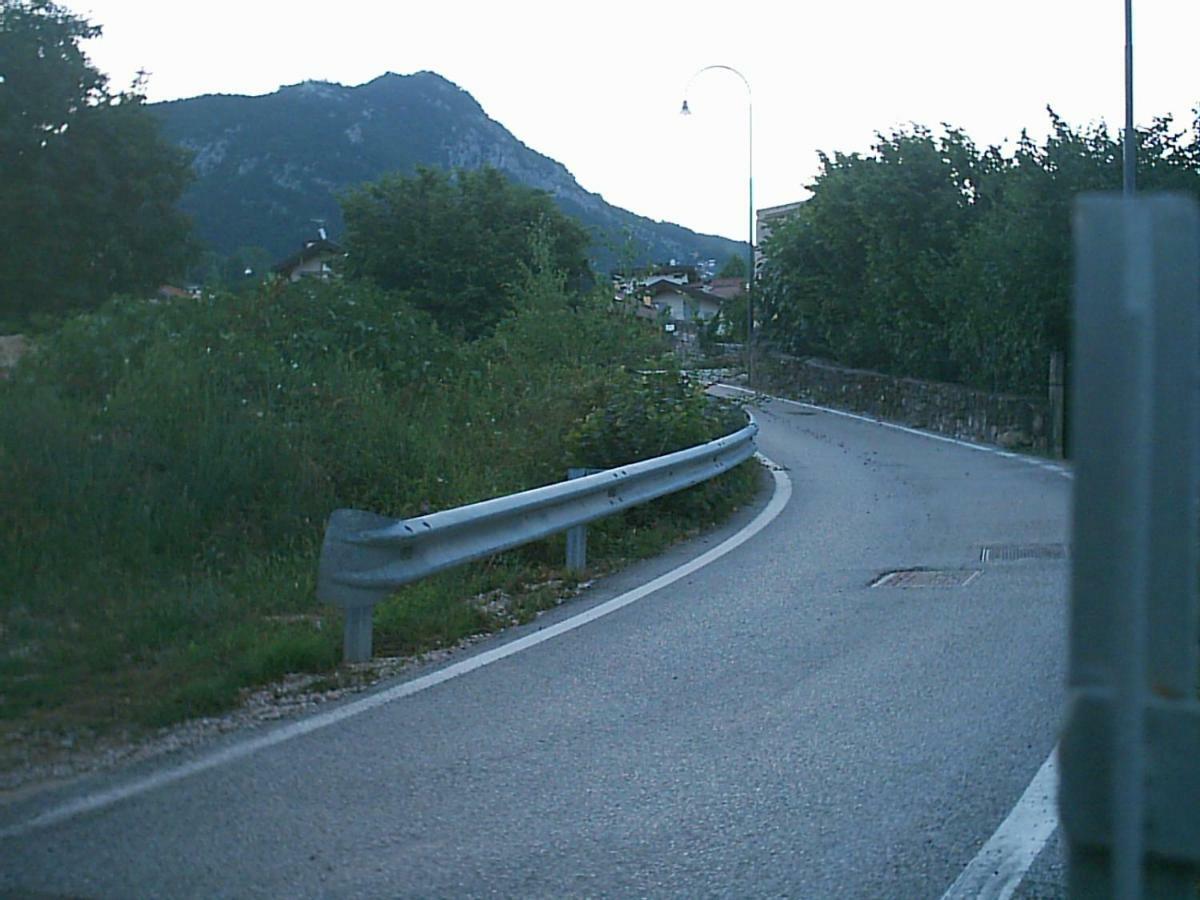 B&B La Pinara Trento Bagian luar foto